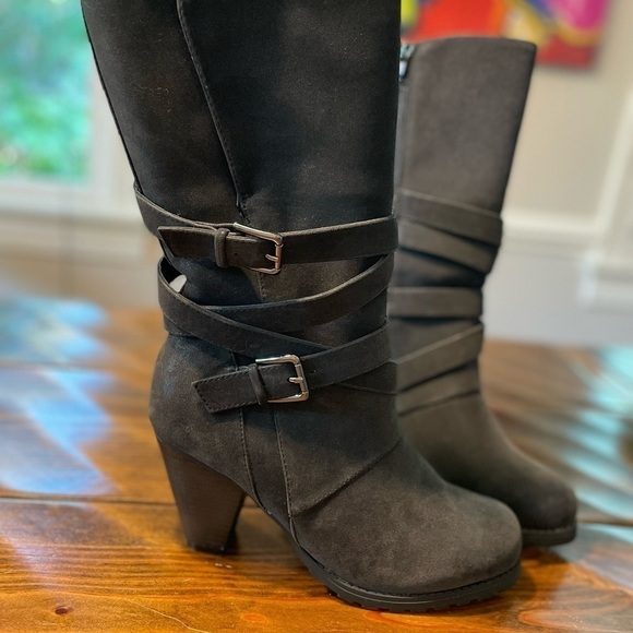 LEVITY | NOTICE Charcoal-Black Mid-Calf Boots. Sz. 8. NWT - Picture 1 of 13